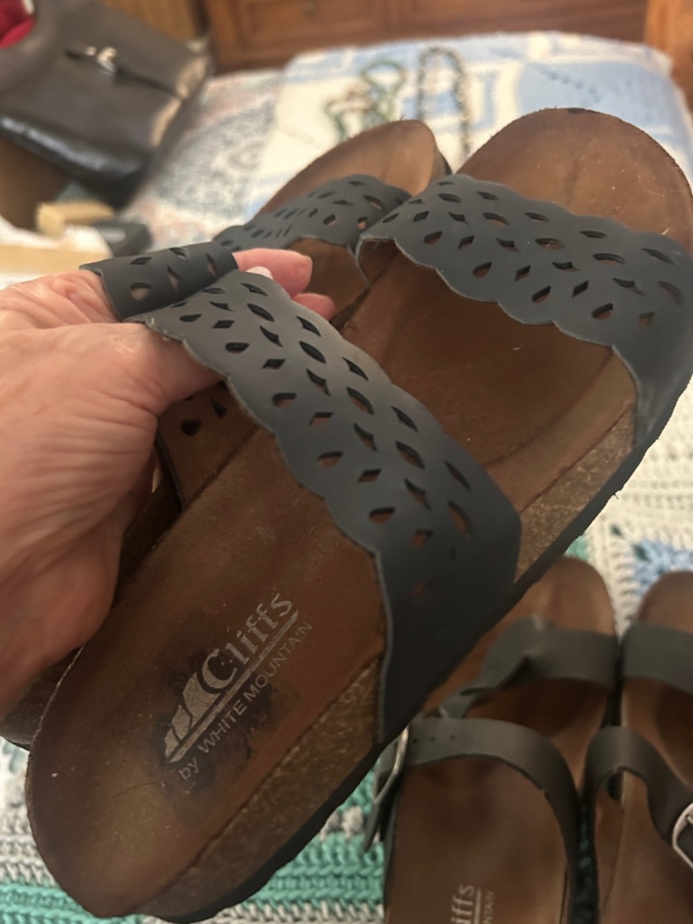 Cliffs by White Mountain size 6 one navy pair one brown size 6 - Picture 8 of 8